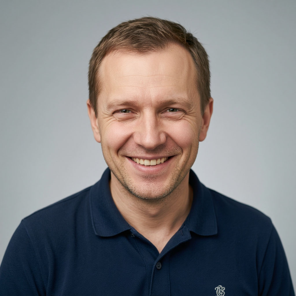 Максим Романов